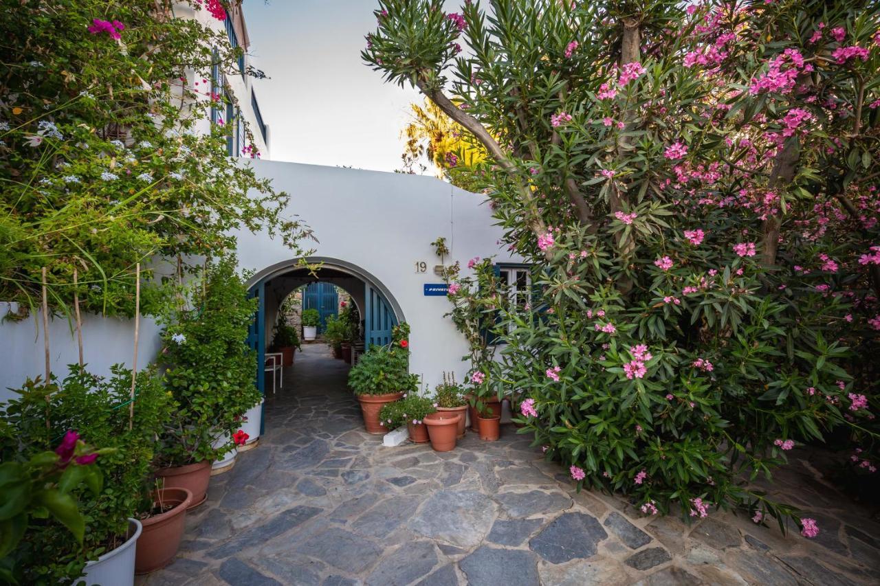 Callisti Mykonos Town With Pool View And Calypso Upper Floor With Sea View 外观 照片