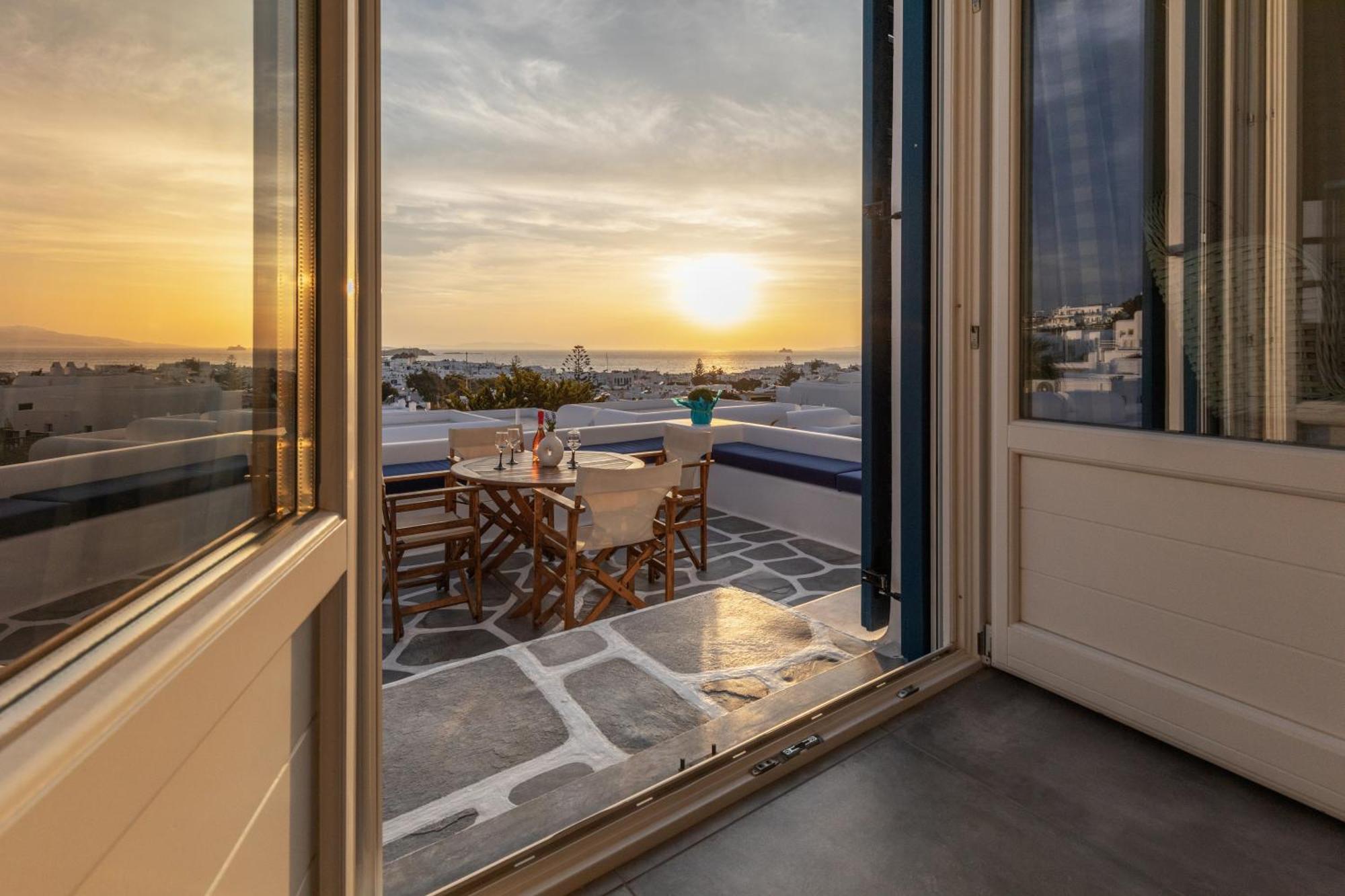 Callisti Mykonos Town With Pool View And Calypso Upper Floor With Sea View 外观 照片